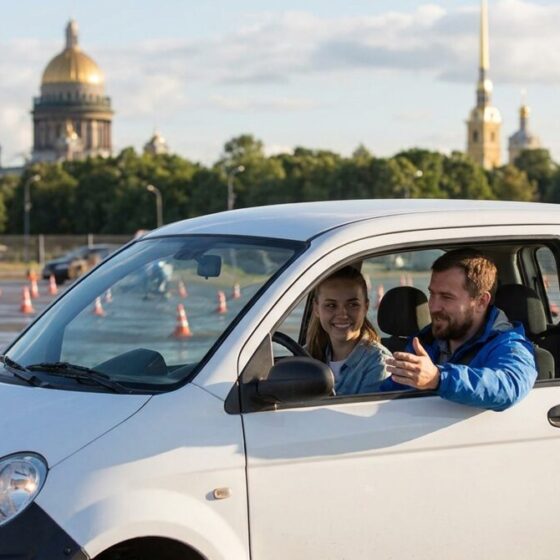 Урок вождения в автошколе Санкт-Петербурга