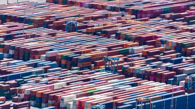 Контейнерный терминал морского порта